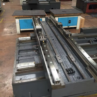 Haut niveau de sécurité Haute précision CNC 4 axes Centre d'usinage de fraisage vertical Machine VMC pour le traitement du métal