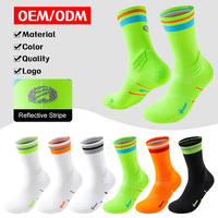 Chaussettes de sport personnalisées à compression, respirantes, antidérapantes, pour la course nocturne et le cyclisme, haute visibilité, réfléchissantes dans le noir, avec bande réfléchissante au bas