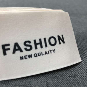 Étiquette tissée personnalisée avec logo, en polyester et coton, pour vêtements, patchs à coudre sur les vêtements, pour sacs, étiquettes principales lavables pour vêtements - Product Image 3