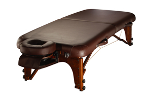Lit de massage en bois réglable portable à 2 sections pliable et de faible hauteur pour les traitements faciaux et l'utilisation de la thérapie hôtelière - Product Image 3