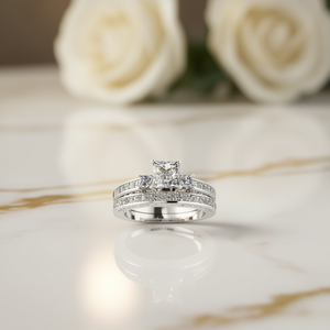 Bague de fiançailles en diamant taille princesse en or blanc, diamants naturels certifiés GIA, style classique pour femmes, modèle H444 - Product Image 2