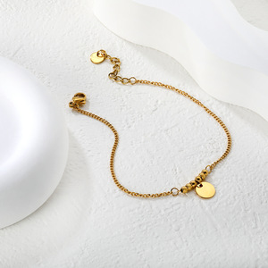 Pulsera de cadena chapada en oro de estilo europeo con dijes de bolas para mujer, regalo de joyería - Product Image 1