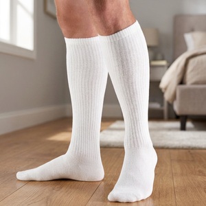 Chaussettes de compression sportives montantes de qualité supérieure avec revers tricoté pour une meilleure circulation de l'oxygène, réduisent les douleurs musculaires et les crampes - Product Image 3
