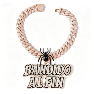 Collana 'Bandido Al Fin' Dorata con Catena in Zirconia, Ciondolo a Forma di Ragno Nero e Design Hip-Hop di Tendenza - Product Image 2