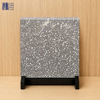 Dalle de terrazzo en pierre naturelle faite à la main, revêtement de sol en terrazzo architectural commercial, matériau de décoration intérieure moderne