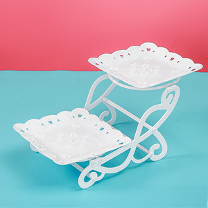 Soportes Redondos Profesionales <span class=keywords><strong>de</strong></span> Metal Dorado para Pasteles con Bases <span class=keywords><strong>de</strong></span> Espejo para Exhibiciones <span class=keywords><strong>de</strong></span> Postres en Mesas <span class=keywords><strong>de</strong></span> Bodas <span class=keywords><strong>de</strong></span> Lujo - Product Image 1
