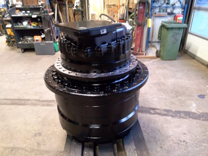 9239165 9198448 Dispositif de déplacement EX1900-5 EX1900-6 réducteur principal du moteur de déplacement de l'excavatrice Hitachi - Product Image 6