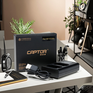 <span class=keywords><strong>Chargeur</strong></span> de <span class=keywords><strong>batterie</strong></span> à double fente CAPTOR pour Sony <span class=keywords><strong>NP</strong></span>-<span class=keywords><strong>FZ100</strong></span> USB-C entrée Micro USB 15W sortie 8.4V affichage du niveau Protection contre les surcharges - Product Image 3