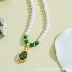 <span class=keywords><strong>Collier</strong></span> de perles d'imitation synthétiques cadeau de fête des mères <span class=keywords><strong>collier</strong></span> de perles pour donner à la mère tempérament aîné tous les bijoux de couleur assortis - Product Image 3