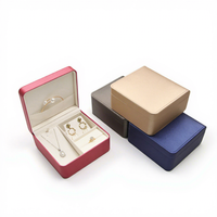 SSeeSY Factory Outlet Vente Flash Coffret de Rangement Rectangulaire en Cuir PU Tendance pour Bijoux : Bagues, Colliers, Pendentifs et Bracelets