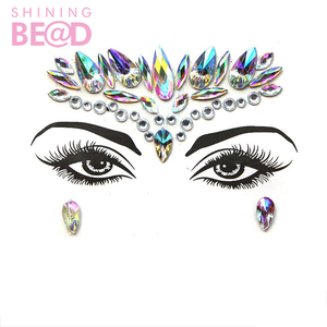 <span class=keywords><strong>Tatouage</strong></span> de fête faciale 3D sexy brillant acrylique strass Festival de carnaval pour femmes <span class=keywords><strong>tatouage</strong></span> facial autocollant pour les yeux <span class=keywords><strong>diamant</strong></span> - Product Image 1