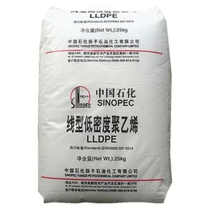 เม็ดพลาสติก LLDPE คุณภาพสูง วัตถุดิบเกรดอาหาร LLDPE Q1018H สำหรับขึ้นรูปเป่าฟิล์มและบรรจุภัณฑ์ - Product Image 1