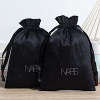 Petite trousse de maquillage de luxe en velours doux avec cordon de serrage vert logo personnalisé pour perruques parfum huiles essentielles mascara-pour grossistes