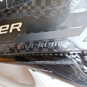 Lightweight Design with Ankle Support & Titanium Guards Senior Level Pro Ice Hockey Skates Carbon Fiber - Product Image 6