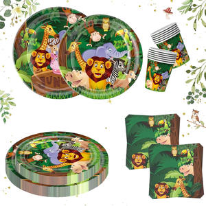 Vente flash : Lot de 10 nappes rondes modernes à thème animaux de la <span class=keywords><strong>jungle</strong></span> avec gobelets et serviettes – Fournitures de fête - Product Image 1