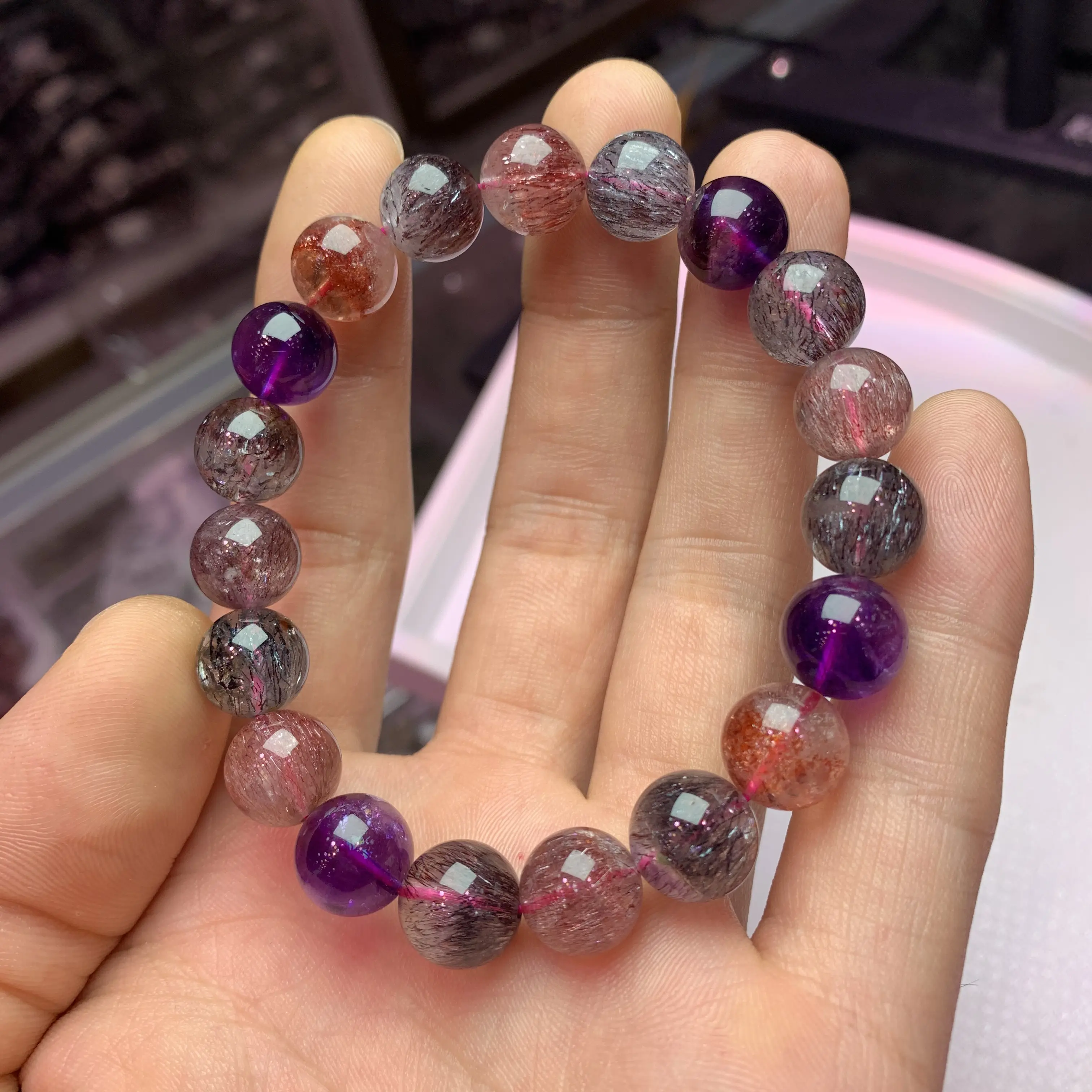 Wholesale High Quality 10MM Natural Super 7 Seven Raw Purple Hair Crystal Gold Strawberry Quartz Bracelets jewelry for gifts