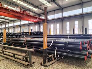 בומים של מנוף גז ושמן, astm a106, q235, api5l, api 5ct גרב, שרוולים מפלדה פחמן שחור ללא חלק עבור בניית ספינות. - Product Image 6