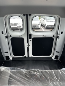 SAIC <span class=keywords><strong>Maxus</strong></span> Dana V1 LWB, Furgoneta Eléctrica MPV de Techo Bajo, 7 Asientos, CATL 50kWh, 350km de Autonomía, Transporte de Pasajeros con Cero Emisiones - Product Image 3