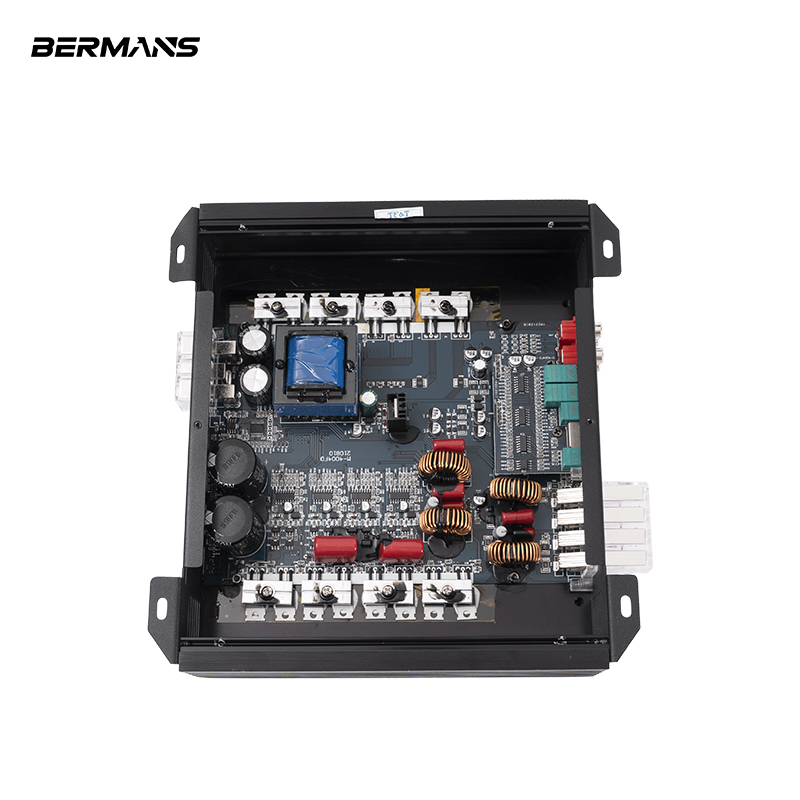 400W 4-Channel D-Class Car Amplifier - Efficient Audio Power