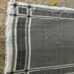 Venta al por mayor Nueva Palestina Keffiyeh Shemagh árabe bufanda hombres Palestina Keffiyeh bufanda para hombres - Product Image 1