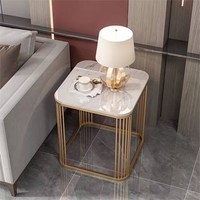 Table basse carrée moderne et portable avec plateau en métal et marbre et cadre doré - Finition blanc et or, meubles de salon