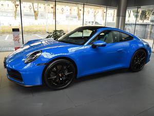 Légendaire et emblématique 911, <span class=keywords><strong>voiture</strong></span> de sport haute performance, conduite sur <span class=keywords><strong>circuit</strong></span> et sur route de qualité supérieure - Product Image 4