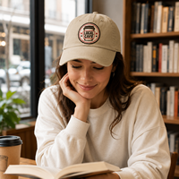 Casquette Dad Cap en coton lavé à calotte souple, avec broderie plate motif Café, pour commande en gros, emballage de détail pour les acheteurs de cadeaux de boulangerie, avec étiquette personnalisée