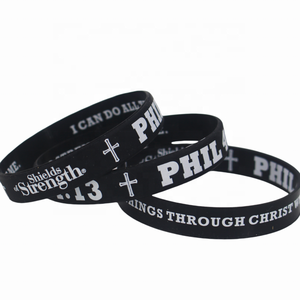 Braccialetto in Gomma che Cambia Colore ai Raggi UV per Festival Musicali Estivi, Logo Personalizzato, Produzione OEM in Serie per Concerti all'Aperto e Omaggi per Feste - Product Image 6