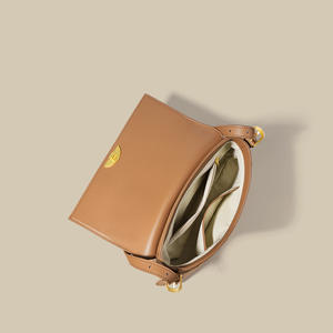 Nouvelle Pochette Carrée Tendance en Cuir Véritable pour Filles, Portée Épaule Unique avec Fermeture Auto-agrippante pour Usage Décontracté Sous le Bras - Product Image 4