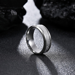 Bague pour homme en acier titane avec motif fil de glace, style Tmall, bijoux de mode pour diffusion en direct, vente en gros directe usine - Product Image 4