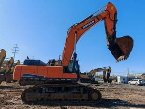 Excavatrice d'occasion Doosan 520 520LC-9C de 52 tonnes, grande capacité de charge, modèle DOOSAN DX520 DX520LC-9C - Product Image 2