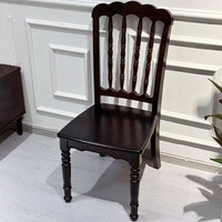 Chaises de salle à manger en bois massif de style vintage avec un design traditionnel durable, revêtement en cuir PU, aspect antique, meubles pour la maison
