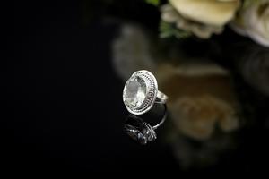 Anillo Único Hecho a Mano de Plata de Ley 925 con Amatista Verde, Engaste de Bisel Ovalado, Joyería de Moda para Mujer, Fiesta de Bodas Indias - Product Image 4