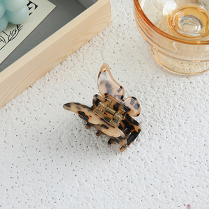 مشابك شعر عالية الجودة صديقة للبيئة من الأسيتات، مقاومة للماء بتصميم فراشة، يمكن تخصيص الشعار حسب الطلب، مشابك شعر نسائية - Product Image 3