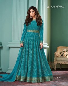 Meilleure qualité Alizza Silver & Diamond & Platinum & Shaded colors Designer Work for Ladies Party Wear Anarkali Style collection - Product Image 6