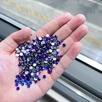 Strass en verre velours violet pour artisanat DIY, ongles, vêtements, sacs, chaussures, petits emballages, diamants en cristal SS20 à dos plat
