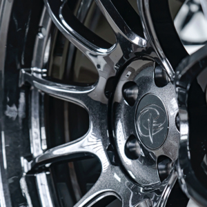 Cerchi Forgiati OEM ODM Personalizzati da 18 Pollici Nero Lucido per Auto Passeggeri, Cerchi Forgiati per <span class=keywords><strong>Bugatti</strong></span> Chiron - Product Image 1
