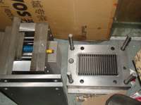 Produzione di filtro dell'aria per auto idraulica ad alta precisione macchine per lo stampaggio ad iniezione materiale PP