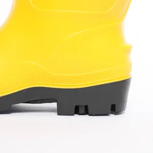 Full shoe pvc steel toe fully protected heel design more convenient shoe removal full of detail design