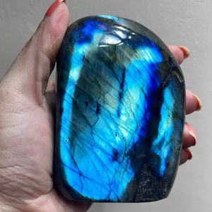 Pierre de Labradorite Bleue Scintillante de Haute Qualité, Forme Libre, Cristal de Guérison Irrégulier, Idéale pour Cadeau, Vente en Gros - Product Image 2