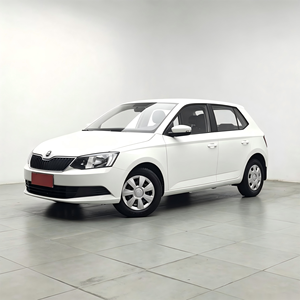 Auto Usata Skoda <span class=keywords><strong>Fabia</strong></span> 2015 1.4L Benzina Automatica Trazione Anteriore <span class=keywords><strong>Berlina</strong></span> Disponibile all'Ingrosso - Product Image 5