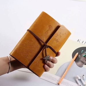 Libreta de Direcciones de Cuero Grueso Hecha a Mano, Tapa Dura A5, Encuadernación Cosida con Hilo, Personalizable para Mujeres y Niñas, con Caja de Regalo - Product Image 1