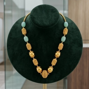 Collar Mala Antiguo de Plata 925 con Cuentas Verde Agua y Diseño de Cuentas Doradas, Joyería Étnica Tradicional para Mujer - Product Image 3