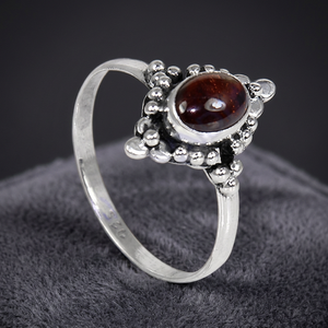 Vintage 925 Sterling <b>Silver</b> Oval Cut <b>Garnet</b> <b>Ring</b> Bezel Setting Flower Shape Bohemia Style Unisex Gemstone Jewelry Everyday Wear - Product Image 2