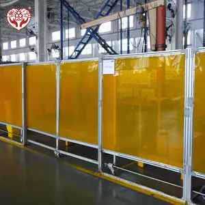 レッドスクリーンパネルPVCストリップカーテン難燃性プラスチックカーテンシート溶接豊富な製造経験