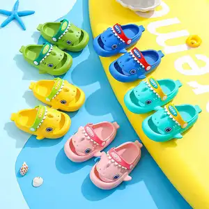 2024 Trendy 3d Cartoon Slippers For Kids Anti-slippery And Soft Eva Insole Shark Design For Outdoor Use