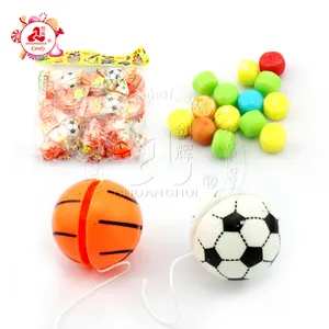 迷你足球和篮球形状悠悠球糖果玩具