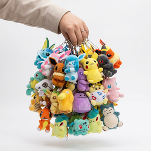 Peluches Pokémon de 4 pouces, animaux en peluche doux, mignons, porte-clés Pikachu, pendentif pour sac d'école - Product Image 1