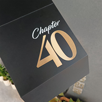 Boîte rigide noire à fermeture magnétique 20x18x8cm, personnalisable avec finition brillante/mate, logo personnalisé accepté pour les cadeaux d'anniversaire et de mariage