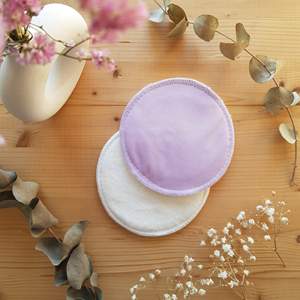 Almohadillas de Lactancia Lavables y Reutilizables de Algodón Absorbente, Color Glicinia, para Laboratorio Sostenible - Product Image 1